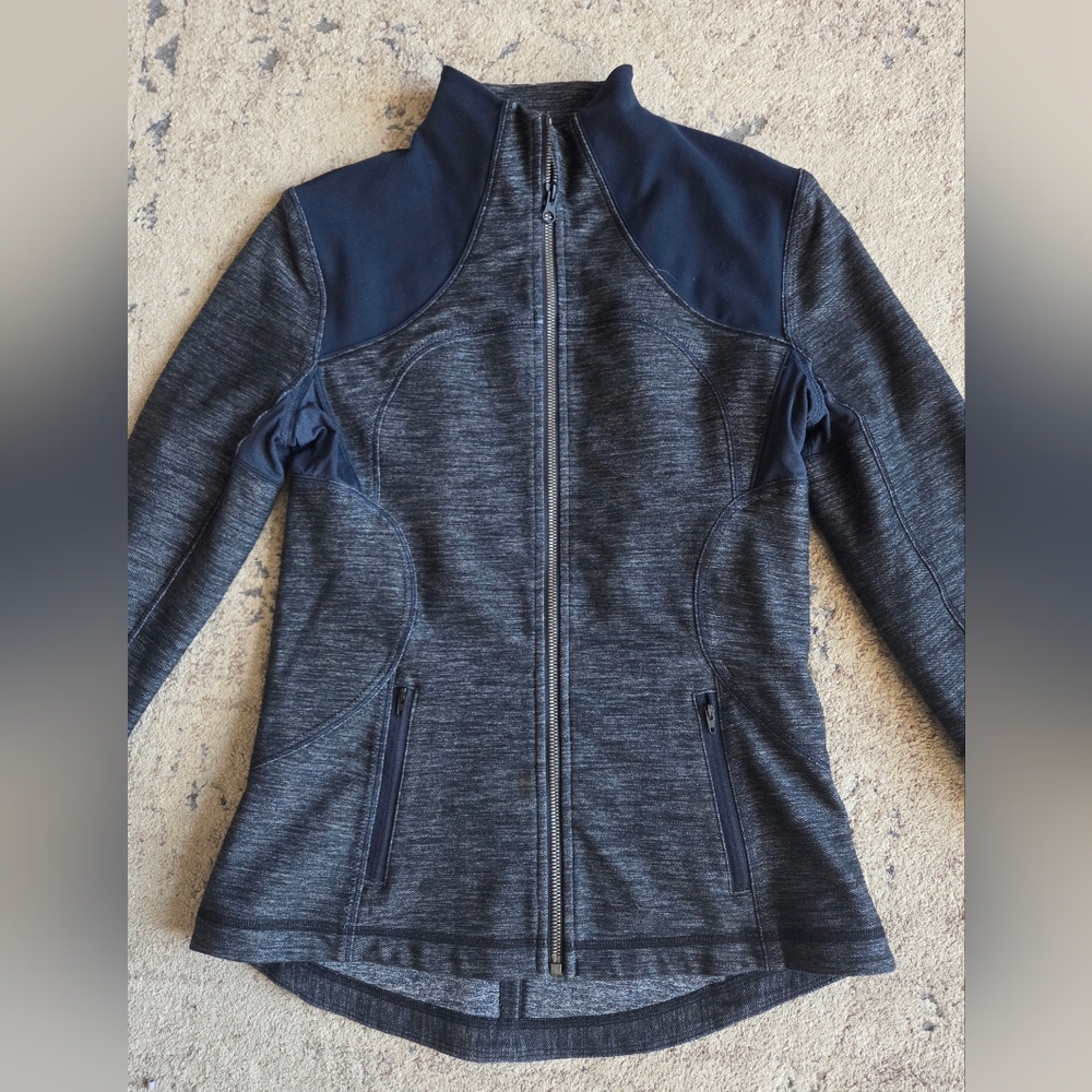 Women's Lululemon Lightweight Jacket Sz 8